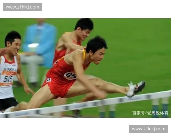 滑垒冲线瞬间的激烈对抗与运动员拼搏精神的完美诠释